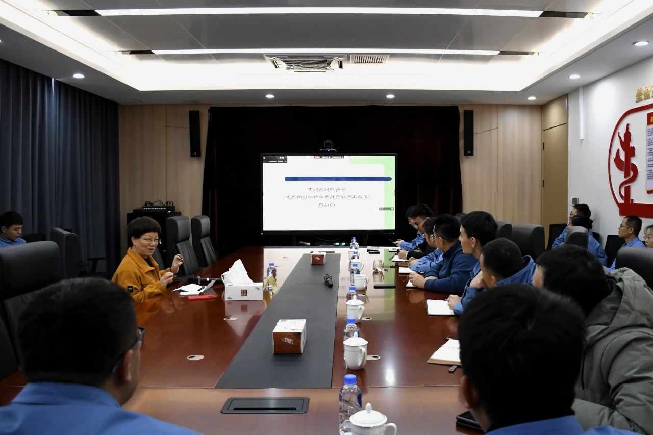 山东高速新材料集团组织开展沥青材料专项讲座与技术交流